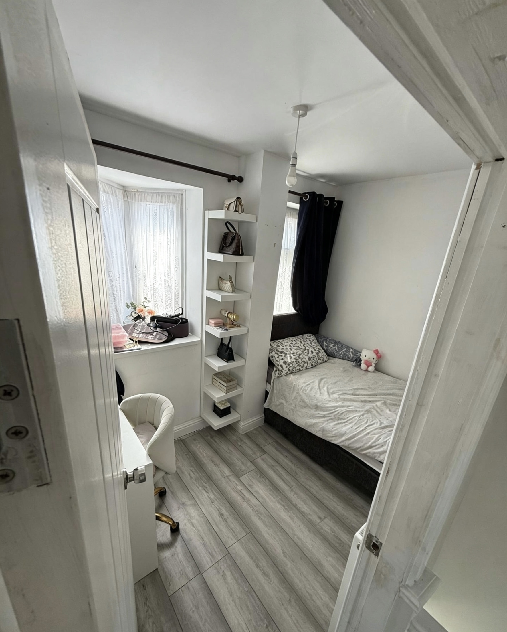 For sale: 6 Bed, 3 bath, 2 reception