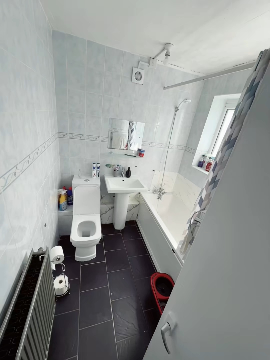 3-Bedroom Ground floor Maisonette Flat