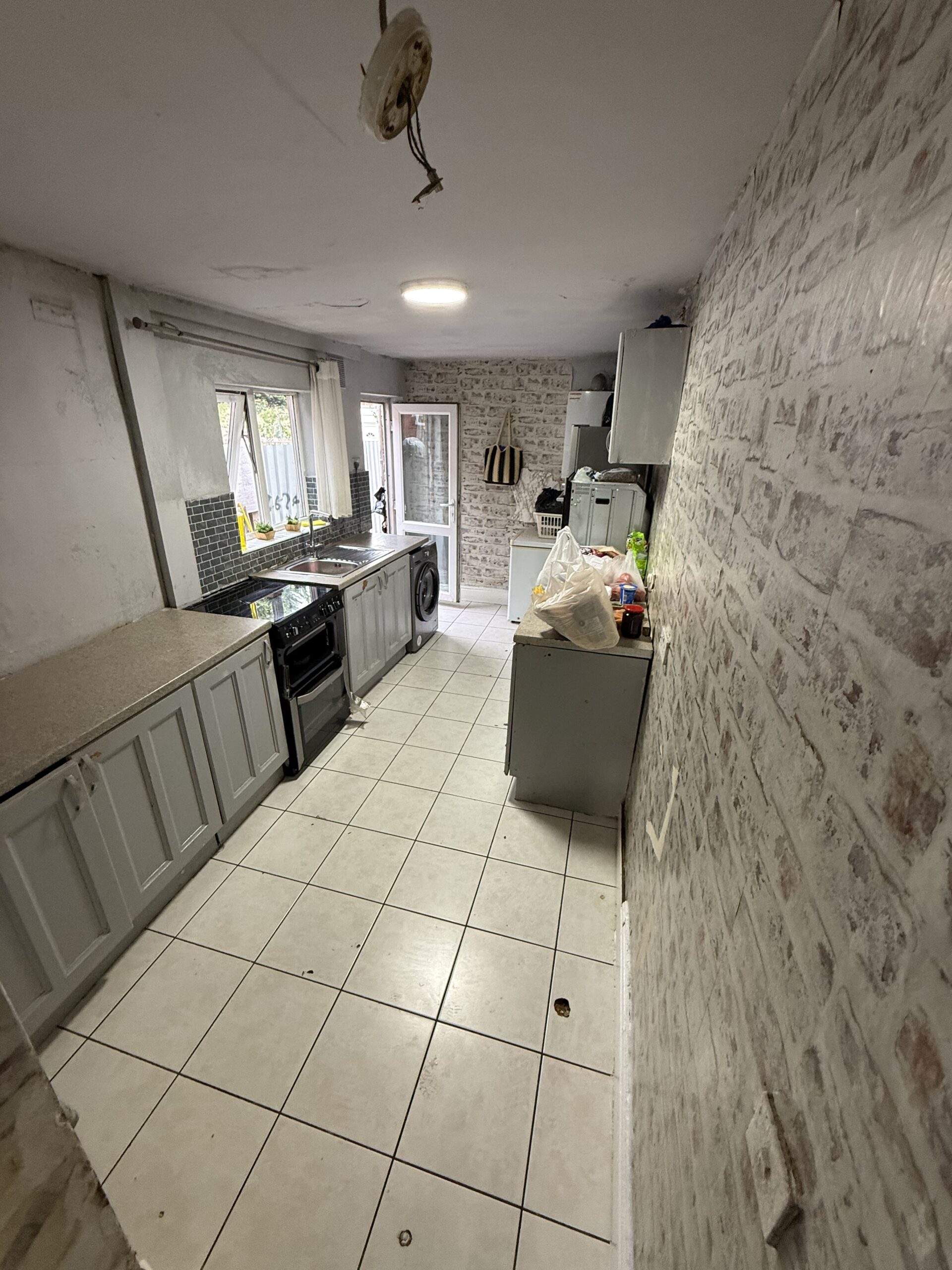 3-Bedroom House for Sale – Sandbourne Road, B8